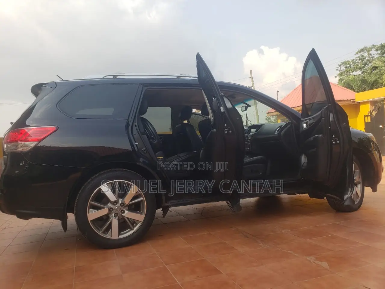 Nissan Pathfinder Platinum 4dr SUV 4WD (3.5L 6cyl CVT) 2015 Black