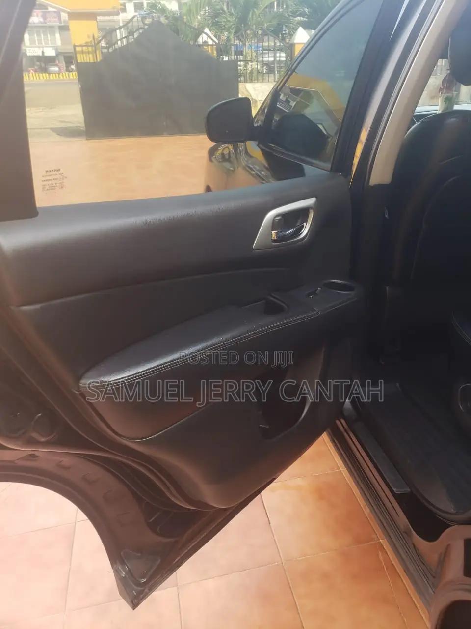 Nissan Pathfinder Platinum 4dr SUV 4WD (3.5L 6cyl CVT) 2015 Black