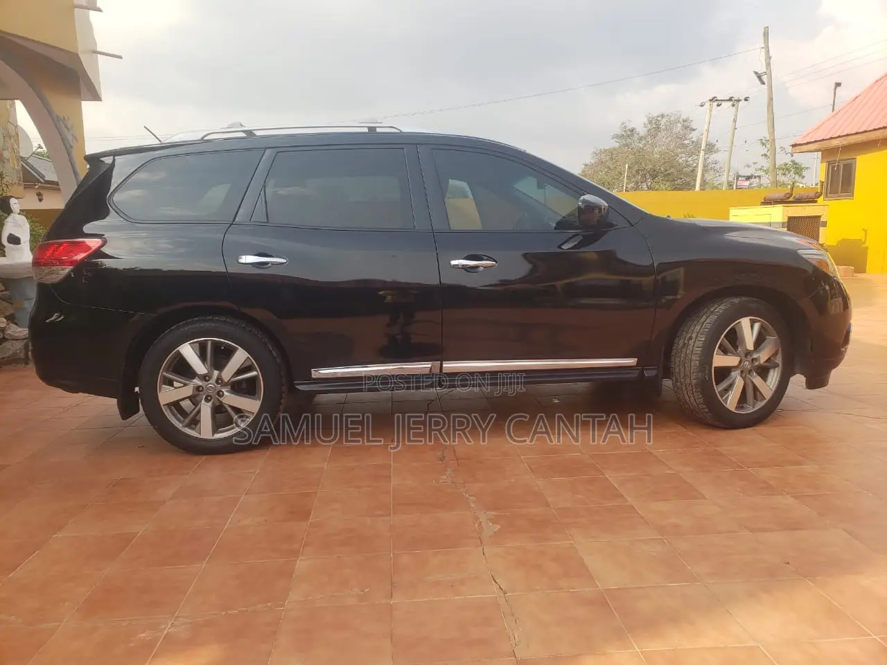 Nissan Pathfinder Platinum 4dr SUV 4WD (3.5L 6cyl CVT) 2015 Black