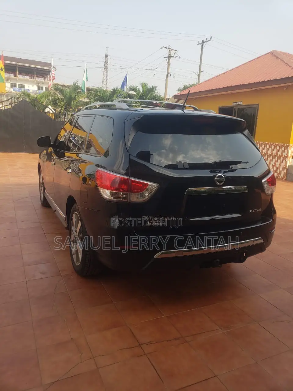 Nissan Pathfinder Platinum 4dr SUV 4WD (3.5L 6cyl CVT) 2015 Black