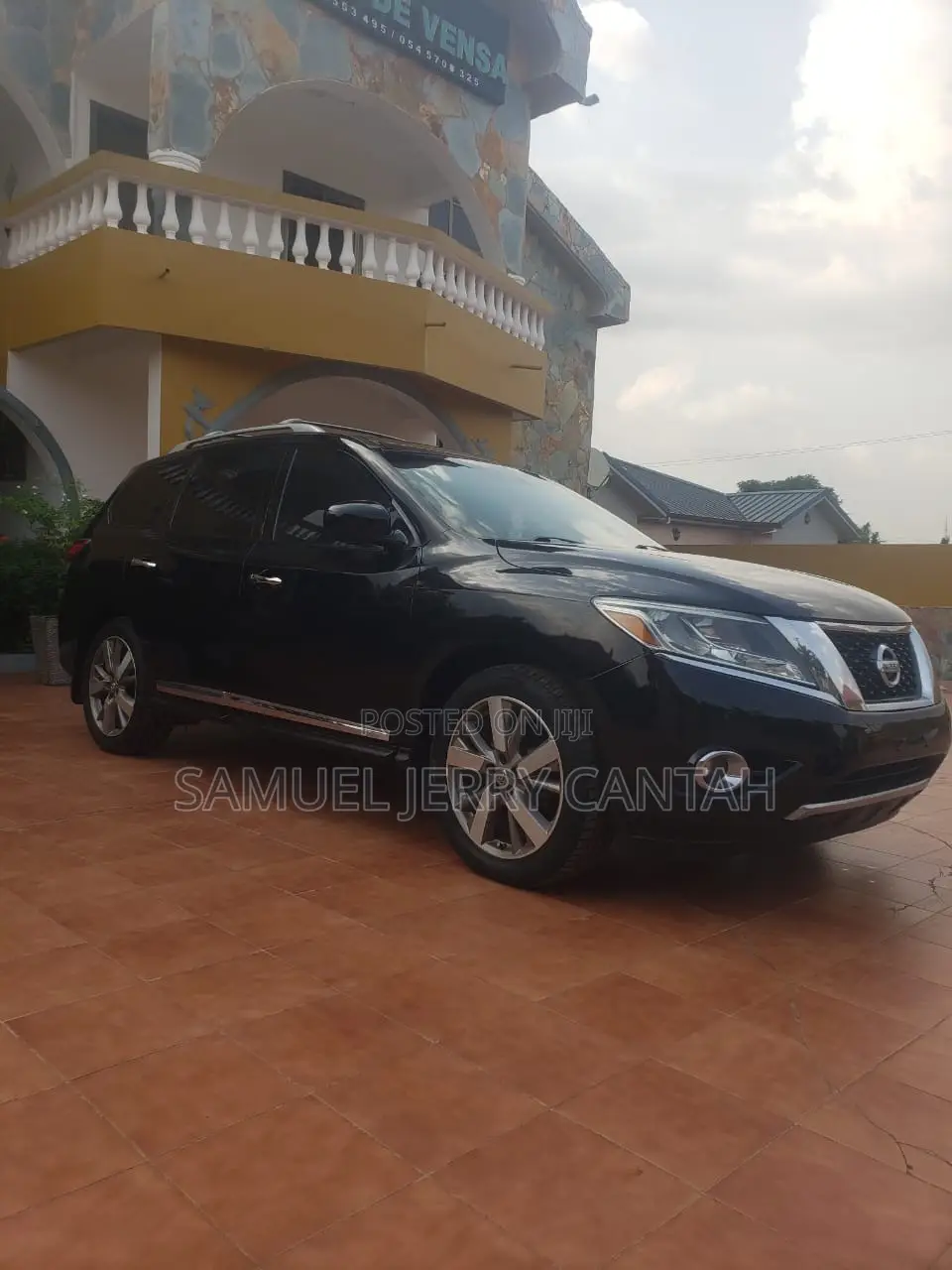 Nissan Pathfinder Platinum 4dr SUV 4WD (3.5L 6cyl CVT) 2015 Black