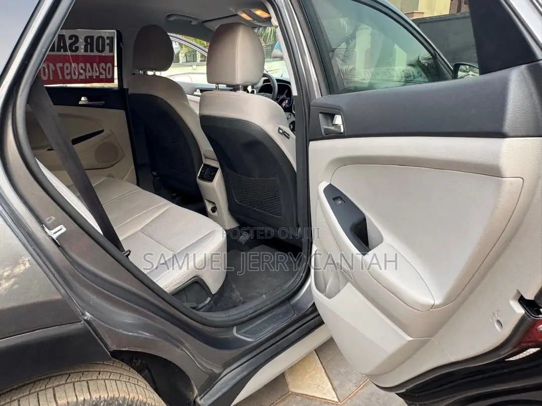 Hyundai Tucson SE AWD 2020 Gray