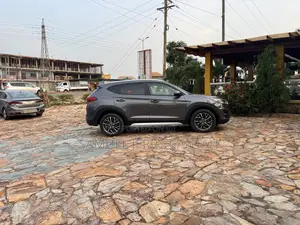 Hyundai Tucson SE AWD 2020 Gray