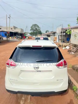 Nissan Rogue S 4dr SUV AWD (2.5L 4cyl CVT) 2015 White
