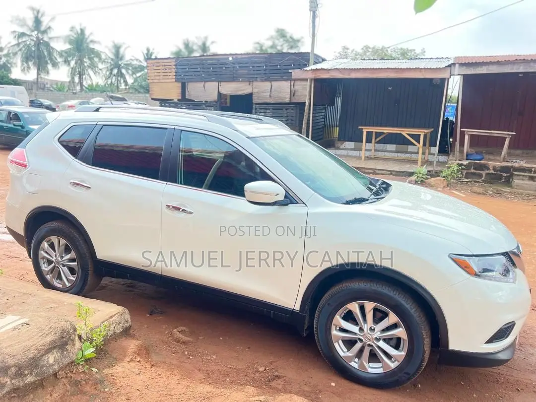 Nissan Rogue S 4dr SUV AWD (2.5L 4cyl CVT) 2015 White