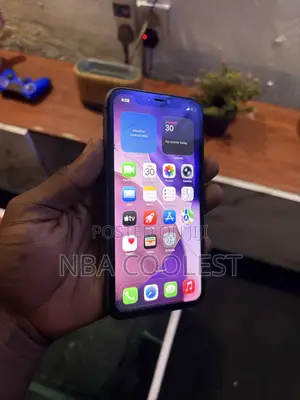 Apple iPhone 11 64 GB Black