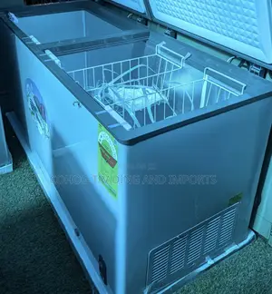 AUCMA 668 Chest Freezer 630 Litres