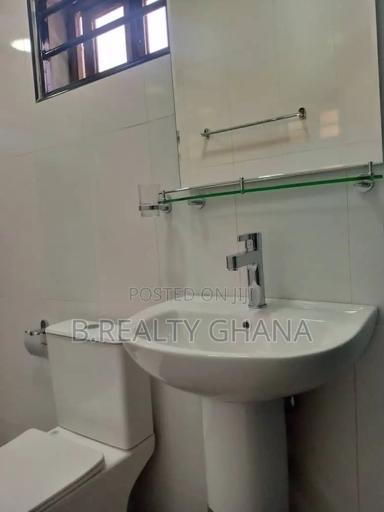 2bdrm Apartment in Cantonments for rent
