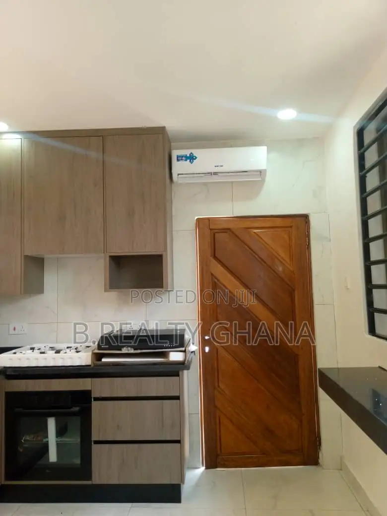 2bdrm Apartment in Cantonments for rent