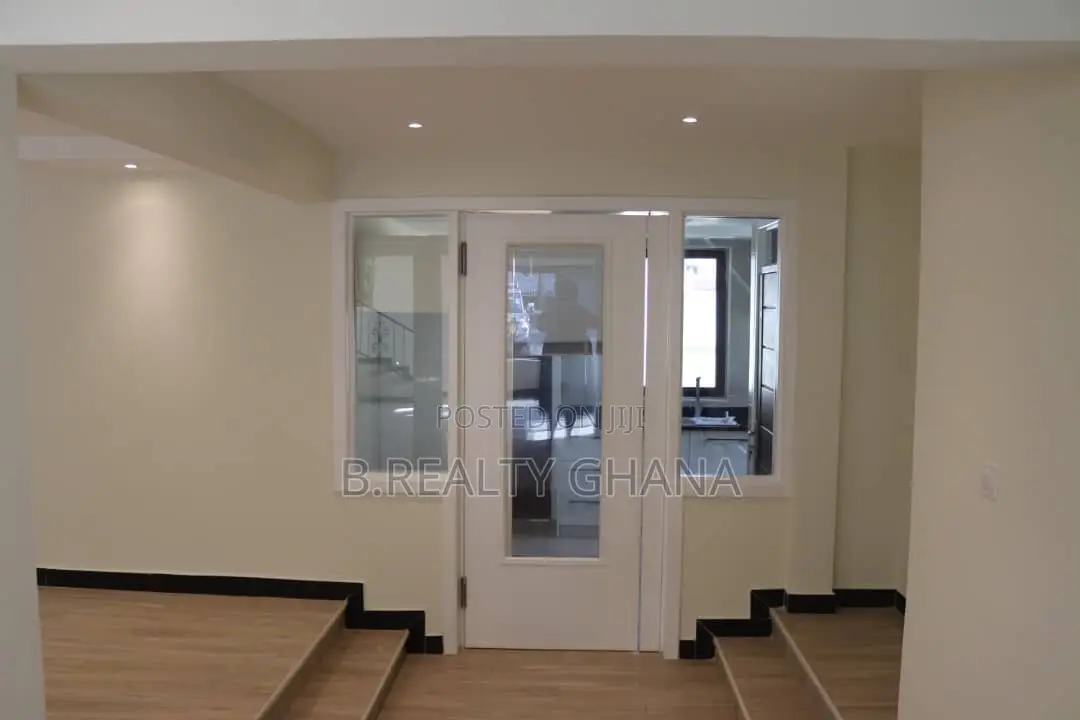 3bdrm House in Airport Residential Area for rent