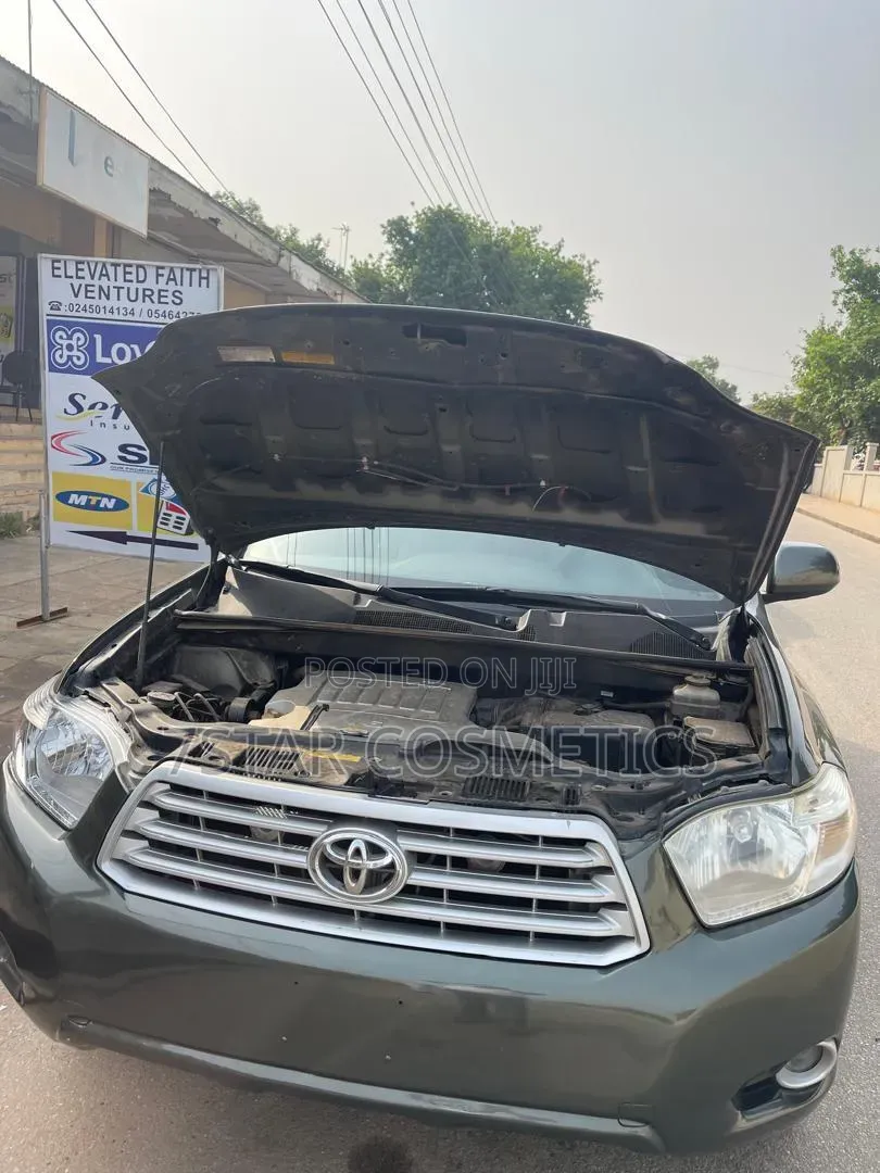 Toyota Highlander Base 2010 Green