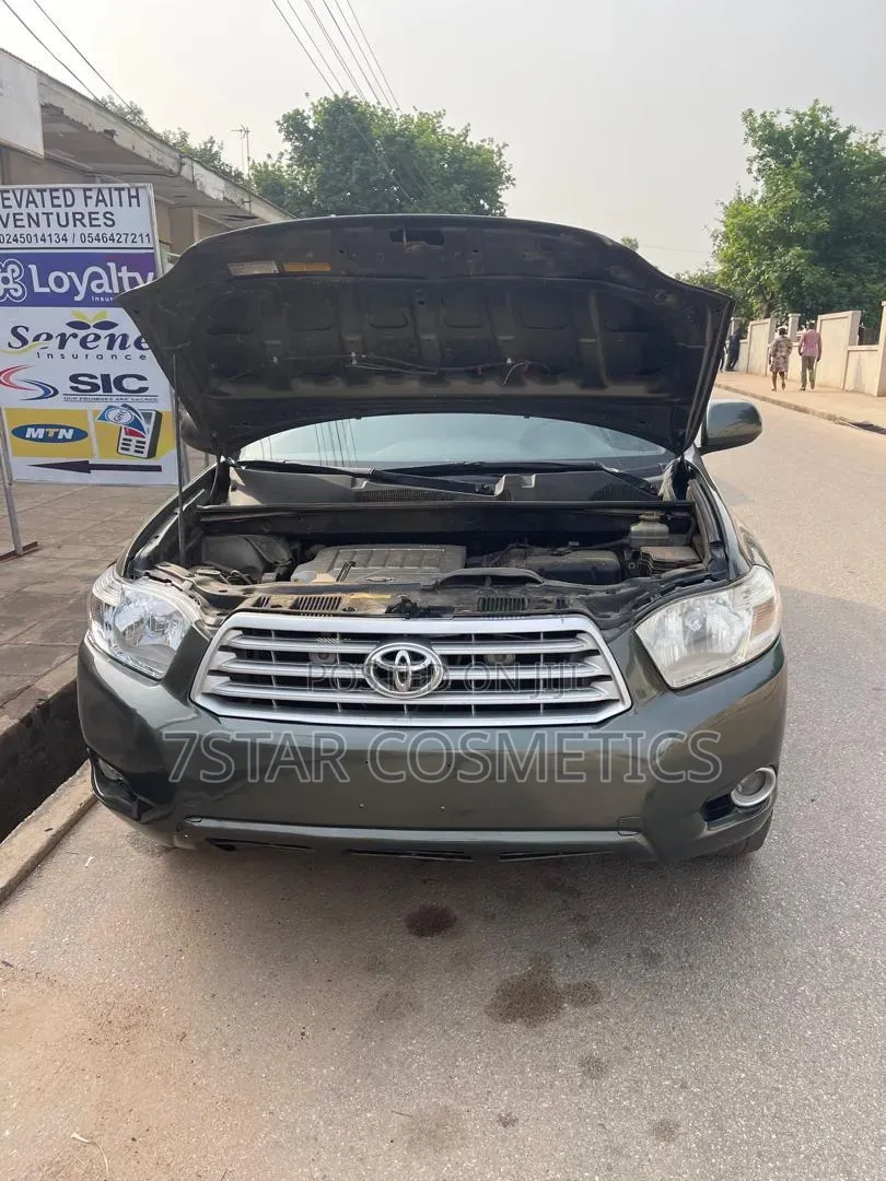 Toyota Highlander Base 2010 Green