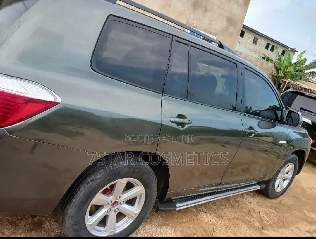 Toyota Highlander Base 2010 Green