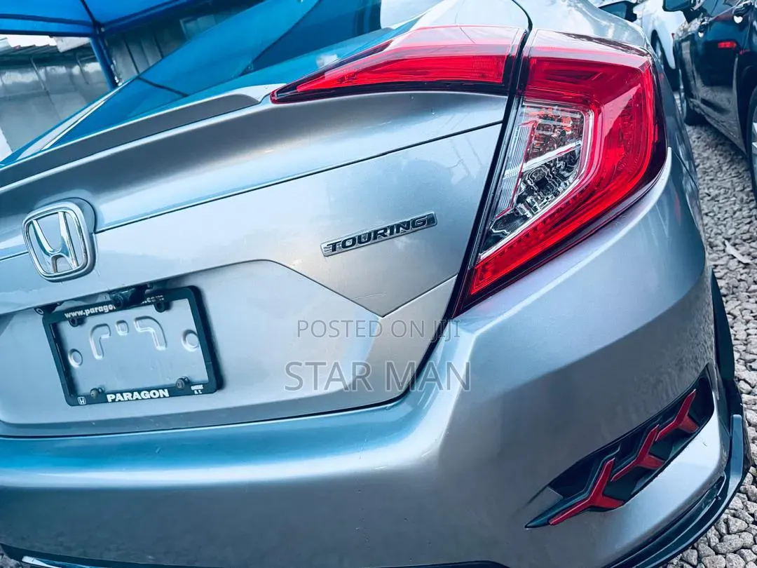 Honda Civic EX-L 2dr Coupe (1.5L 4cyl) 2017 Silver