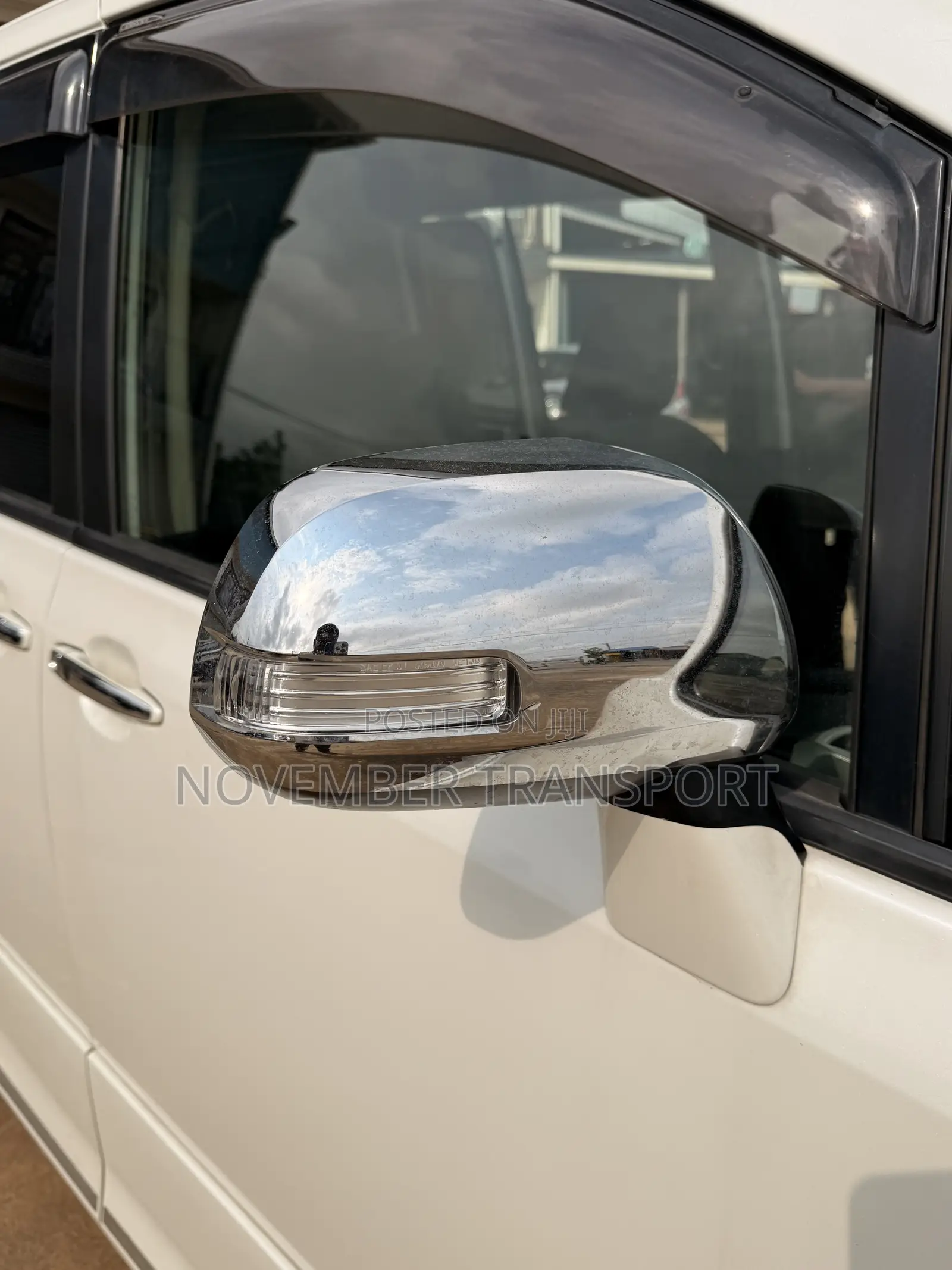 Toyota Voxy ZS Kirameki II 2WD 8-Seater 2012 White