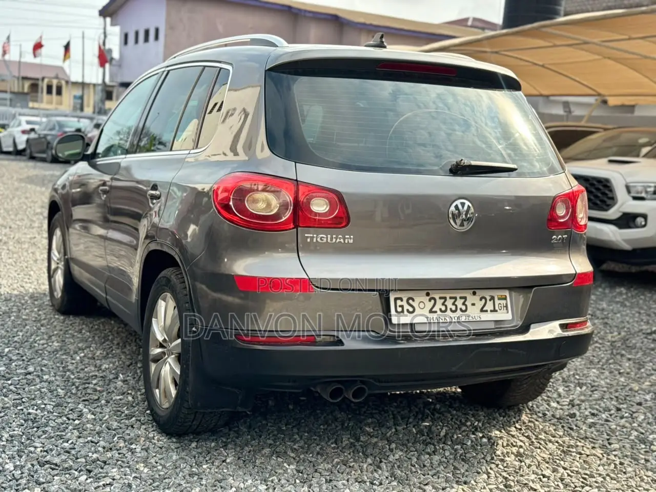 Volkswagen Tiguan SE 2011 Gray
