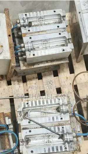 P.E.T,PET Bottle Blowing Moulds