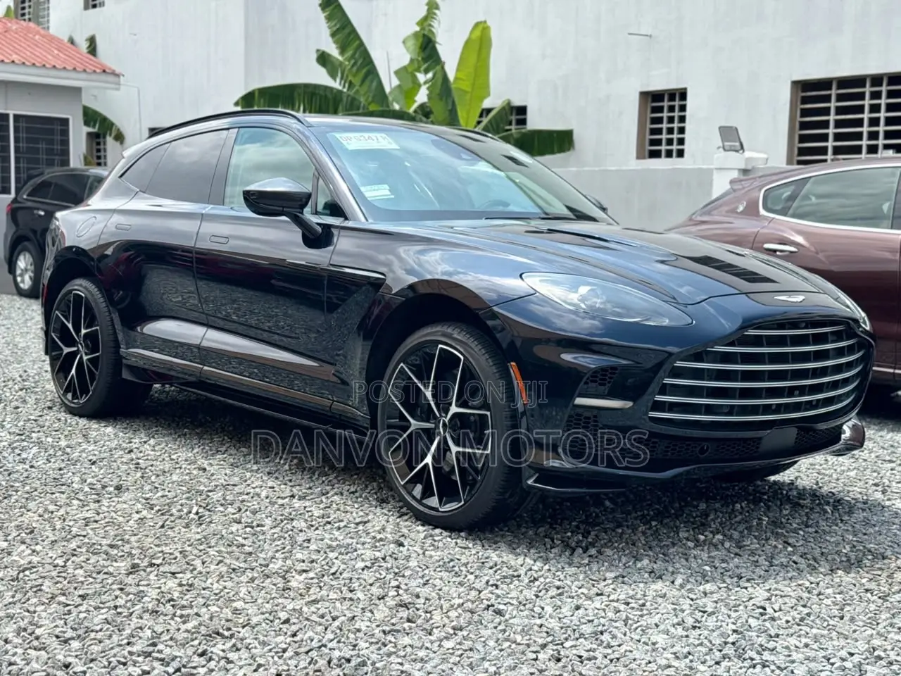 Aston Martin DBX707 Base AWD 2024 Blue