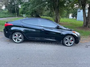Hyundai Elantra Limited Sedan FWD (1.8L 4cyl 6A) 2013 Black