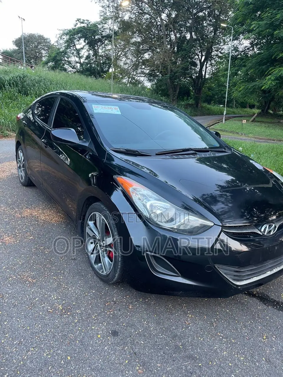 Hyundai Elantra Limited Sedan FWD (1.8L 4cyl 6A) 2013 Black