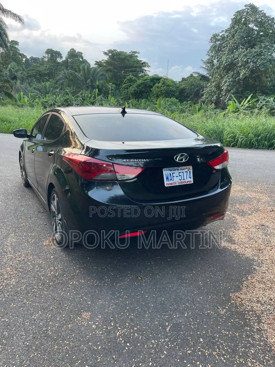 Hyundai Elantra Limited Sedan FWD (1.8L 4cyl 6A) 2013 Black
