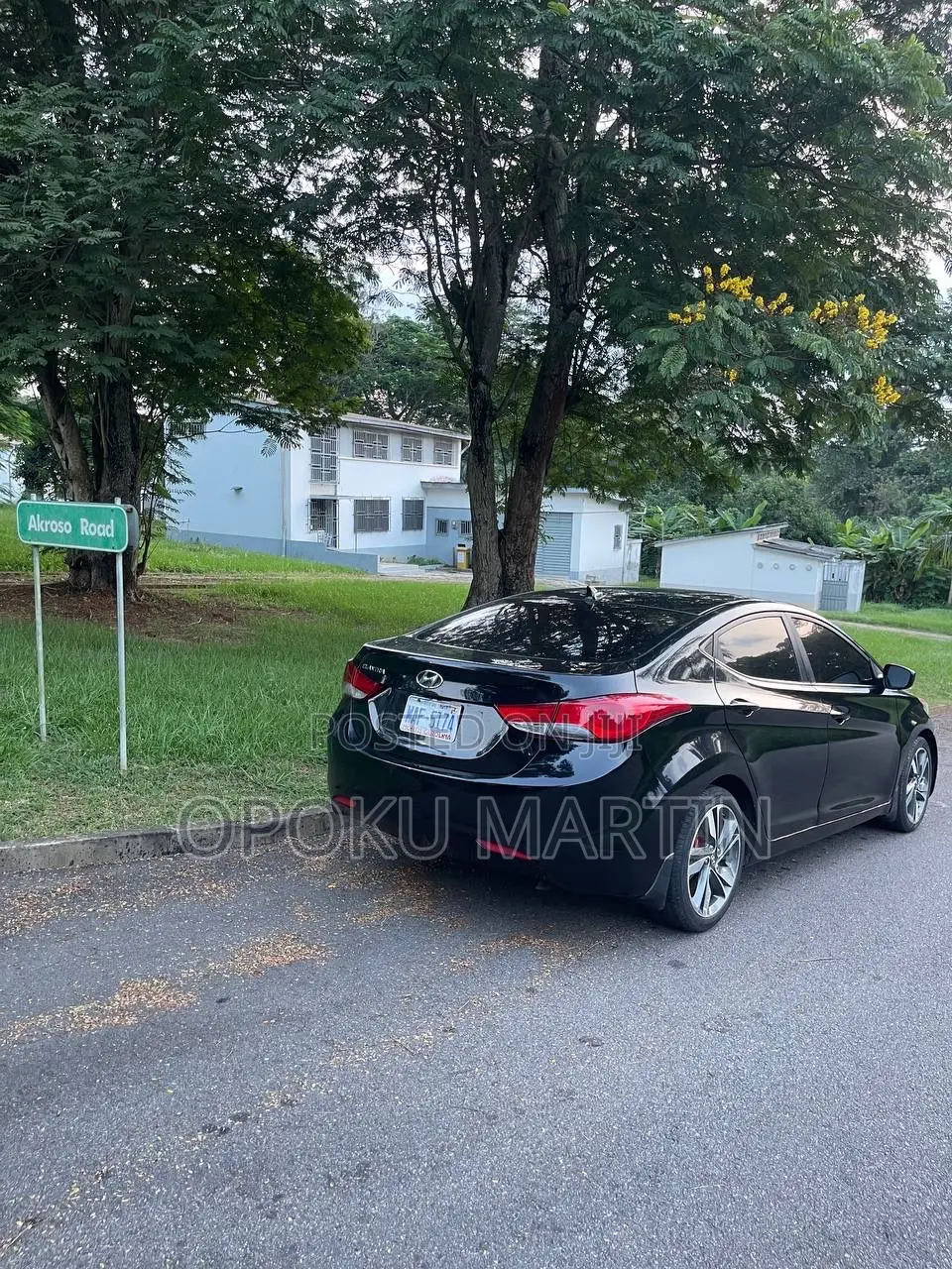 Hyundai Elantra Limited Sedan FWD (1.8L 4cyl 6A) 2013 Black