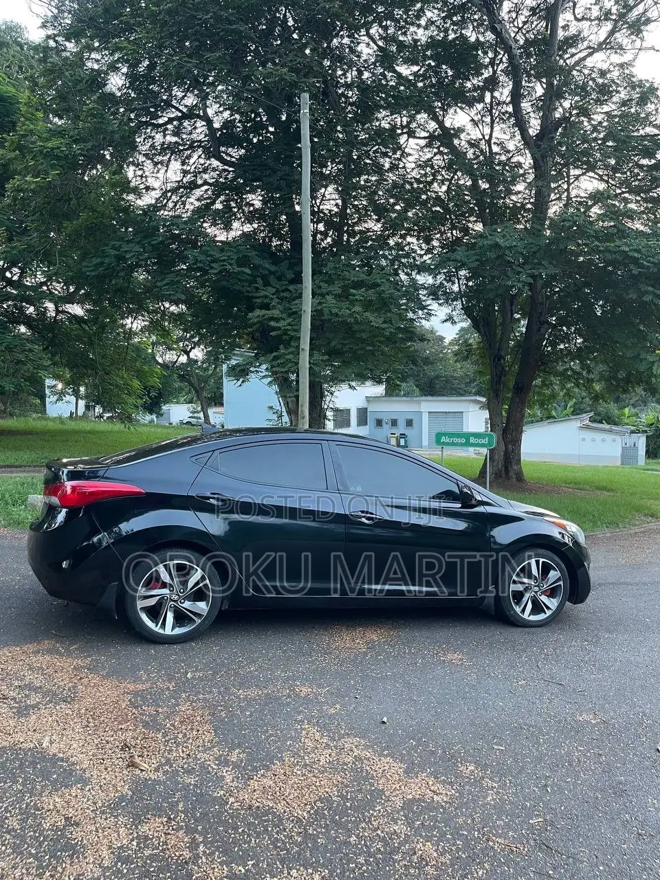 Hyundai Elantra Limited Sedan FWD (1.8L 4cyl 6A) 2013 Black