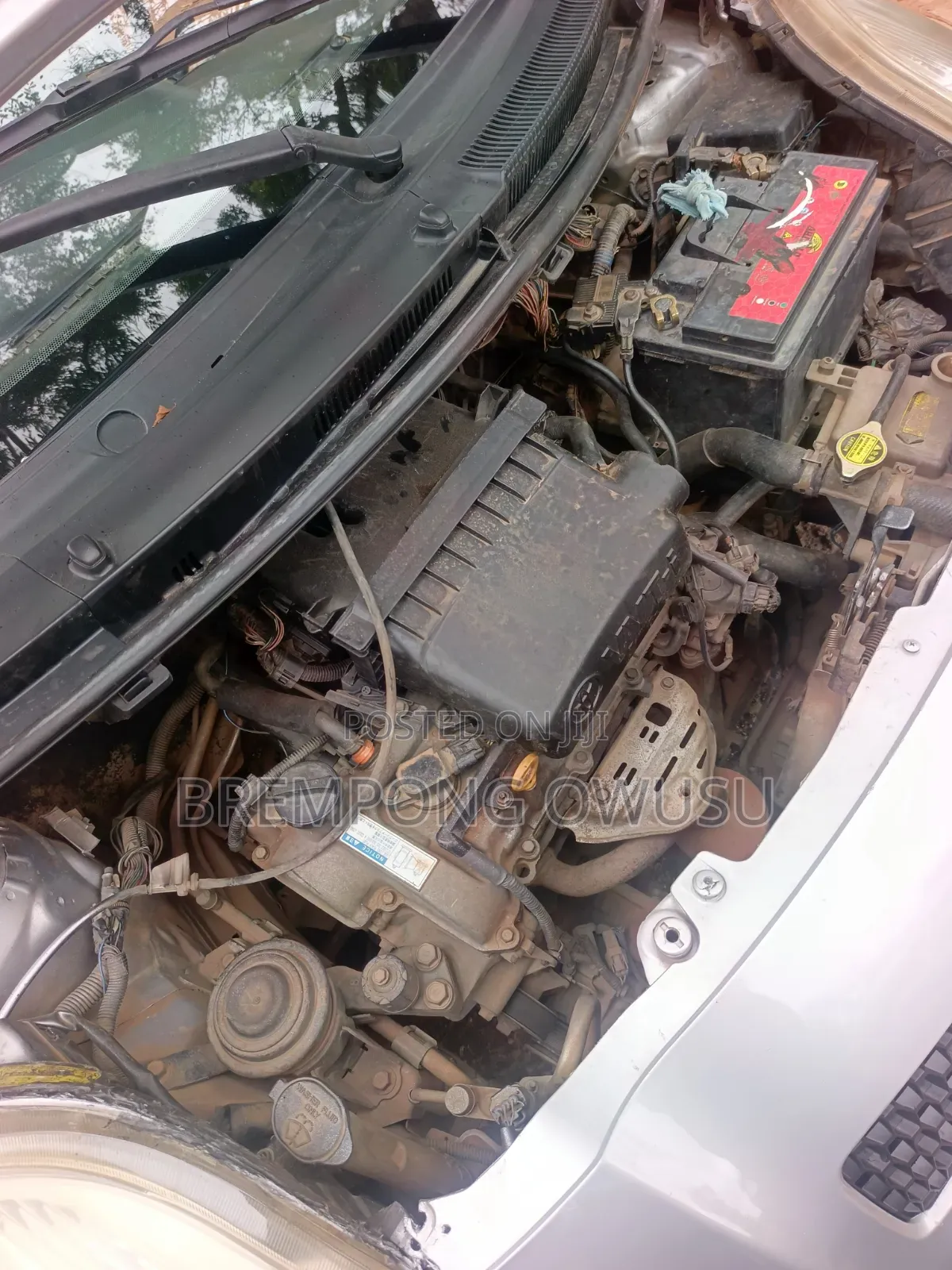Toyota Vitz 2010 Silver