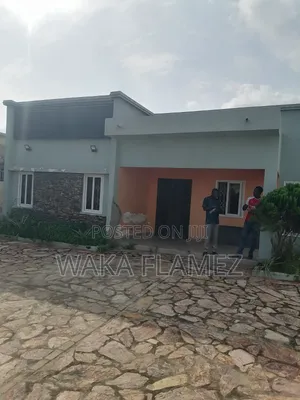 3bdrm House in Reggies Court Estate, Amasaman for sale