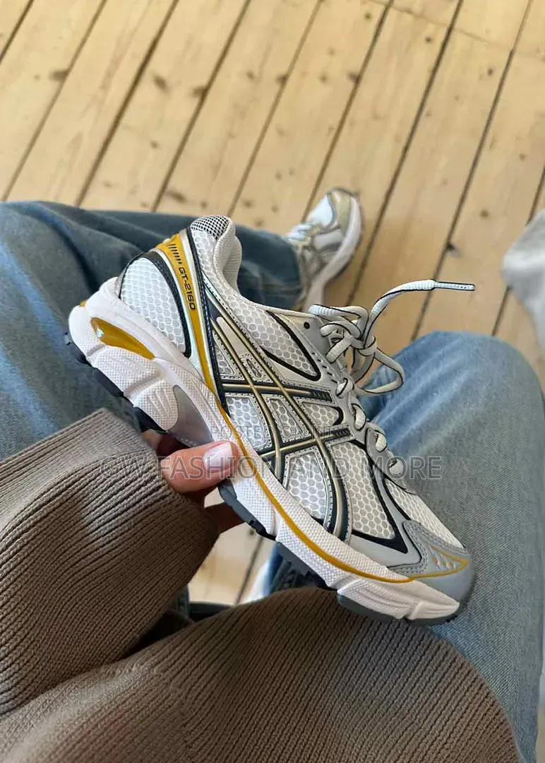 Authentic Sneakers at Best Prices