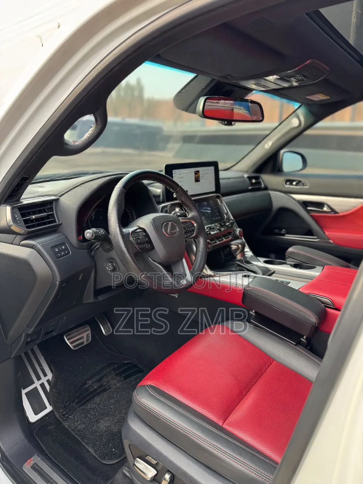 Lexus LX 600 2023 White