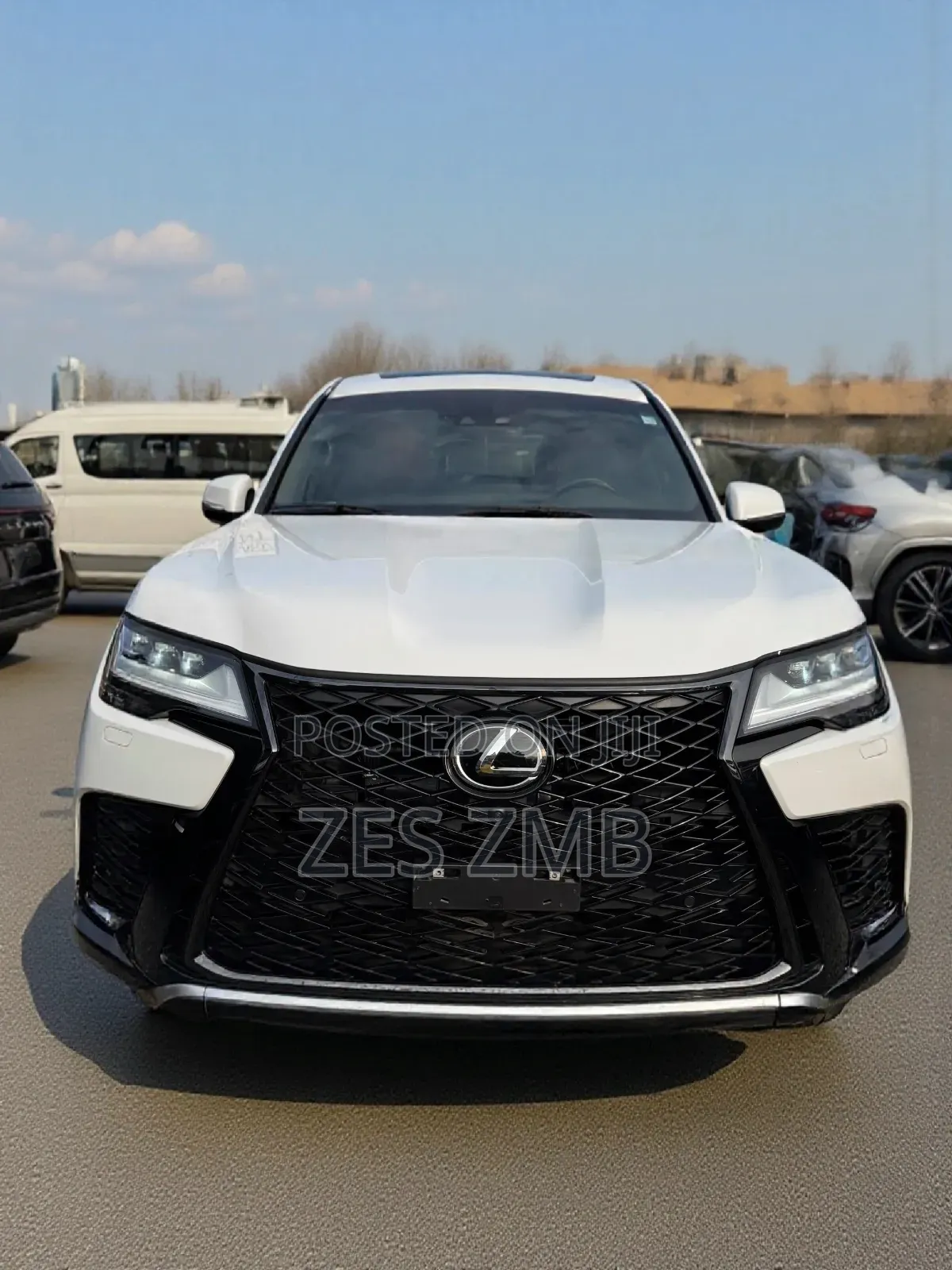 Lexus LX 600 2023 White