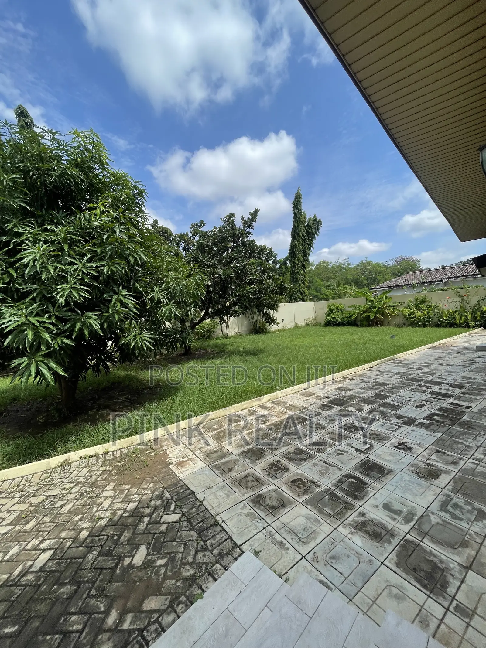 4bdrm House in East Legon for rent