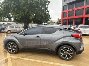 Toyota C-HR 2021 Black