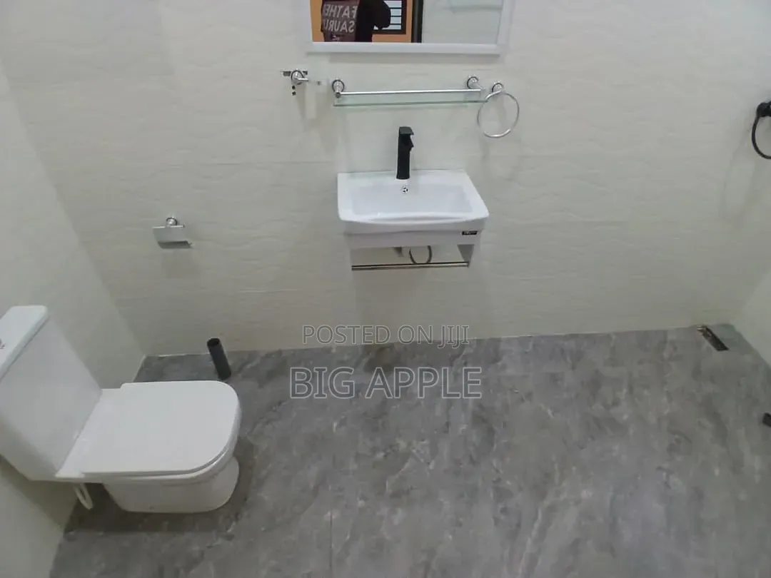 3bdrm House in Lakeside Estate for sale