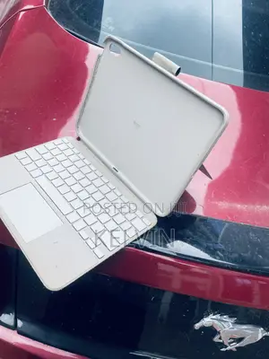Logitech Combo TouchKeyboard and Trackpad Case for Apple iPad 11th Gen