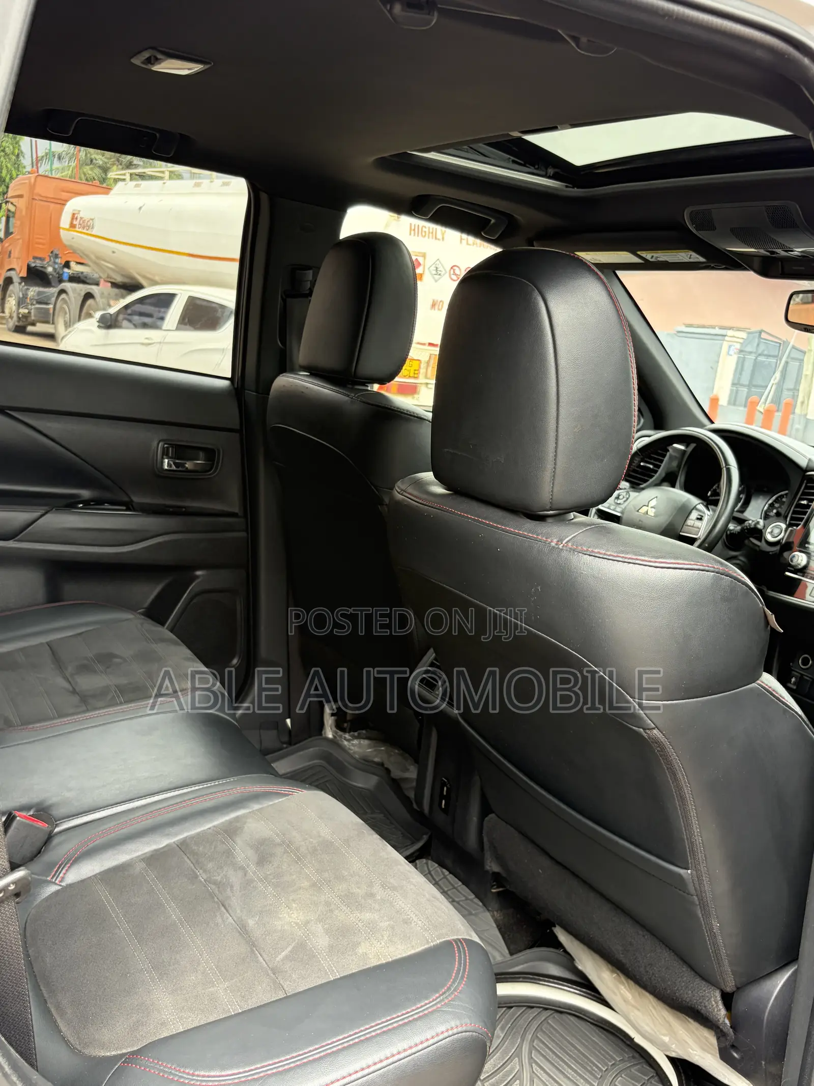 Mitsubishi Outlander SE FWD 2020 Gray