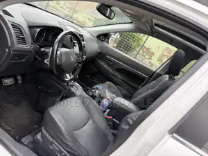Mitsubishi Outlander Sport 2.0 ES 2016 White