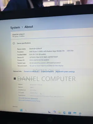 Laptop HP 15 8GB AMD Ryzen 5 HDD+SSD 320GB
