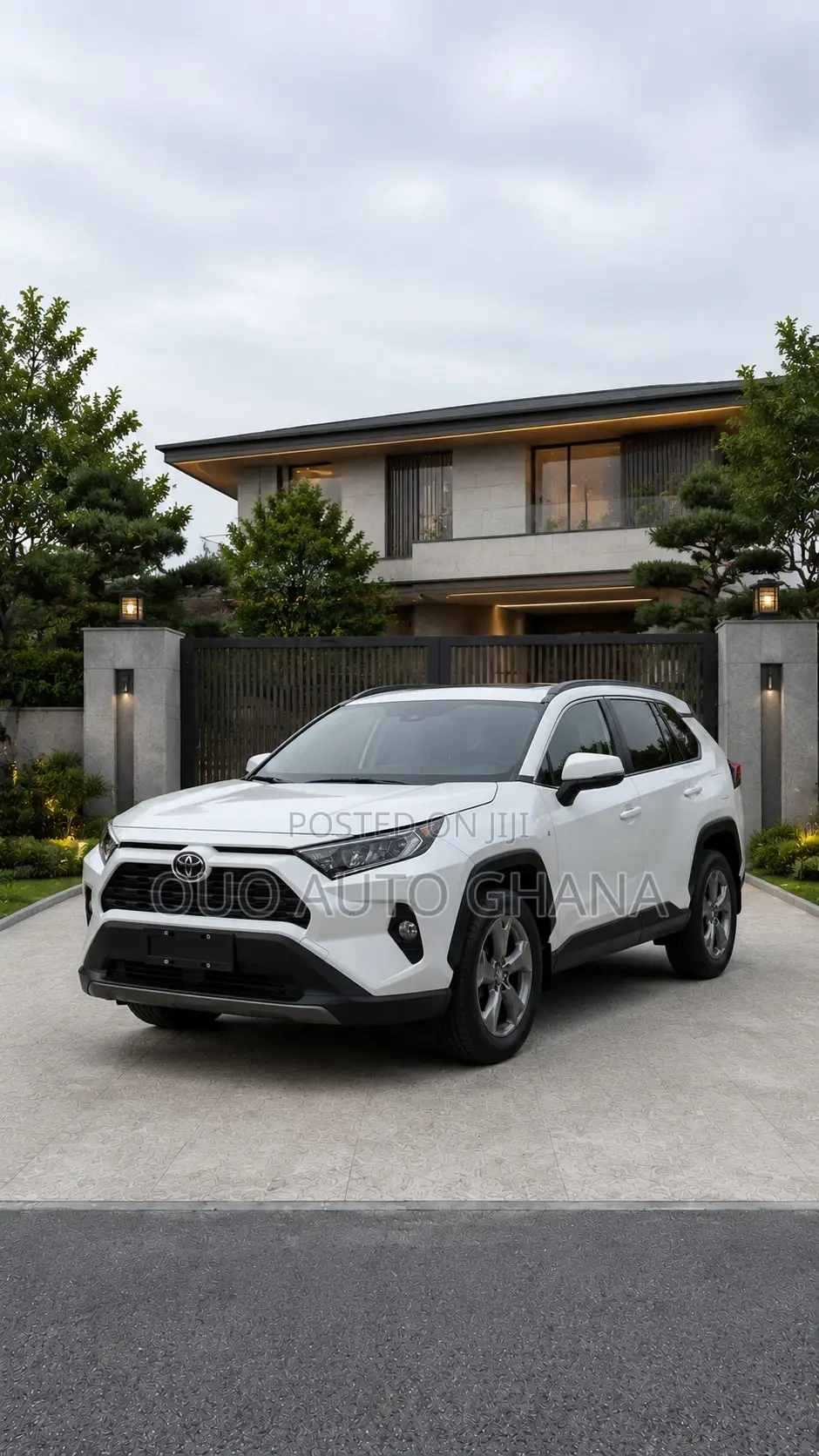 Toyota RAV4 2023 White