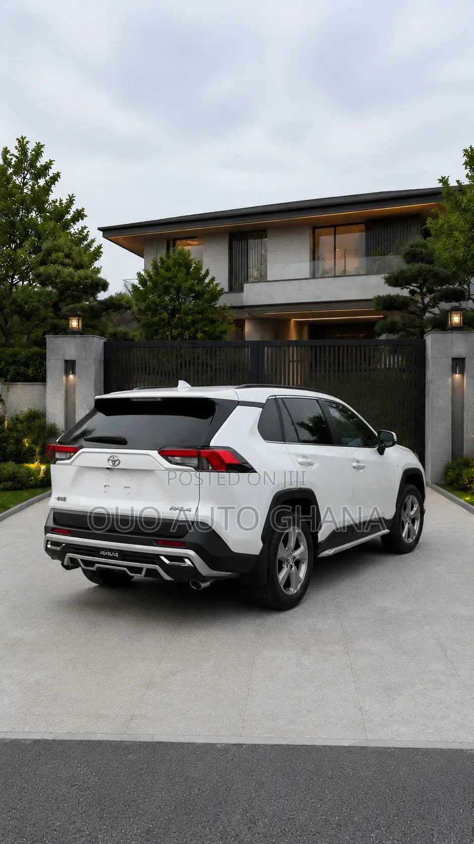 Toyota RAV4 2023 White