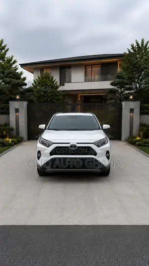 Toyota RAV4 2023 White