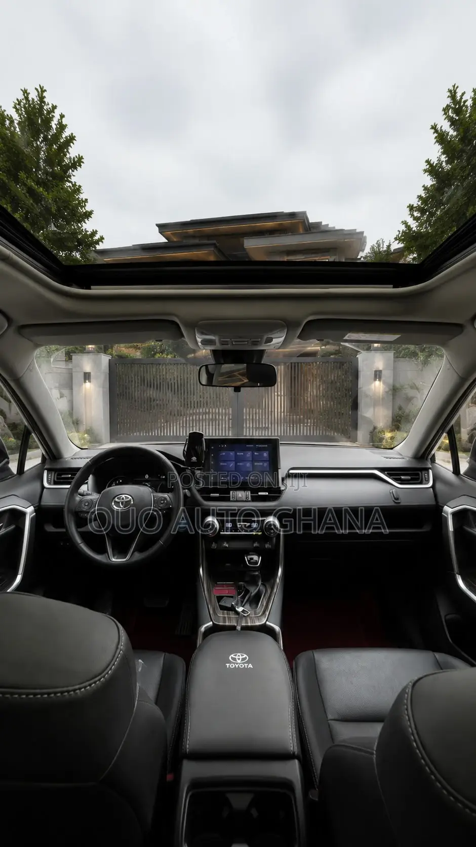 Toyota RAV4 2023 White