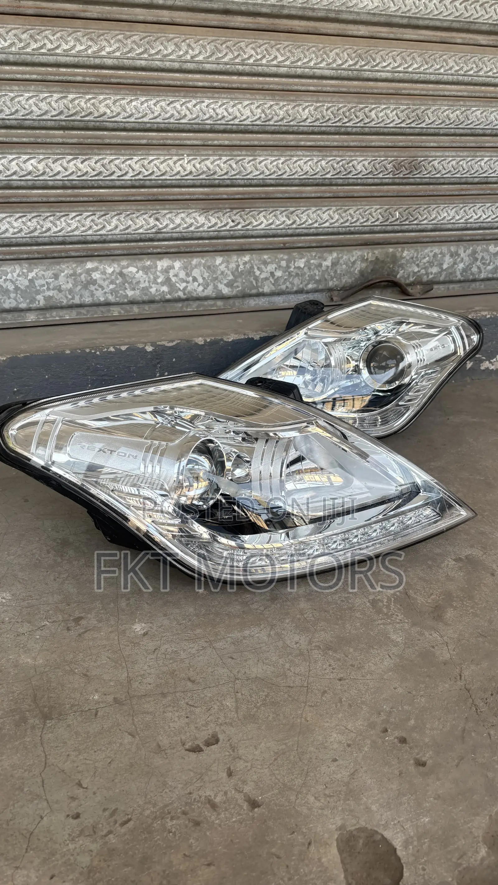 SsangYong Rexton 3 Headlight 2012,2013,2014,2015,2016,2017,2018