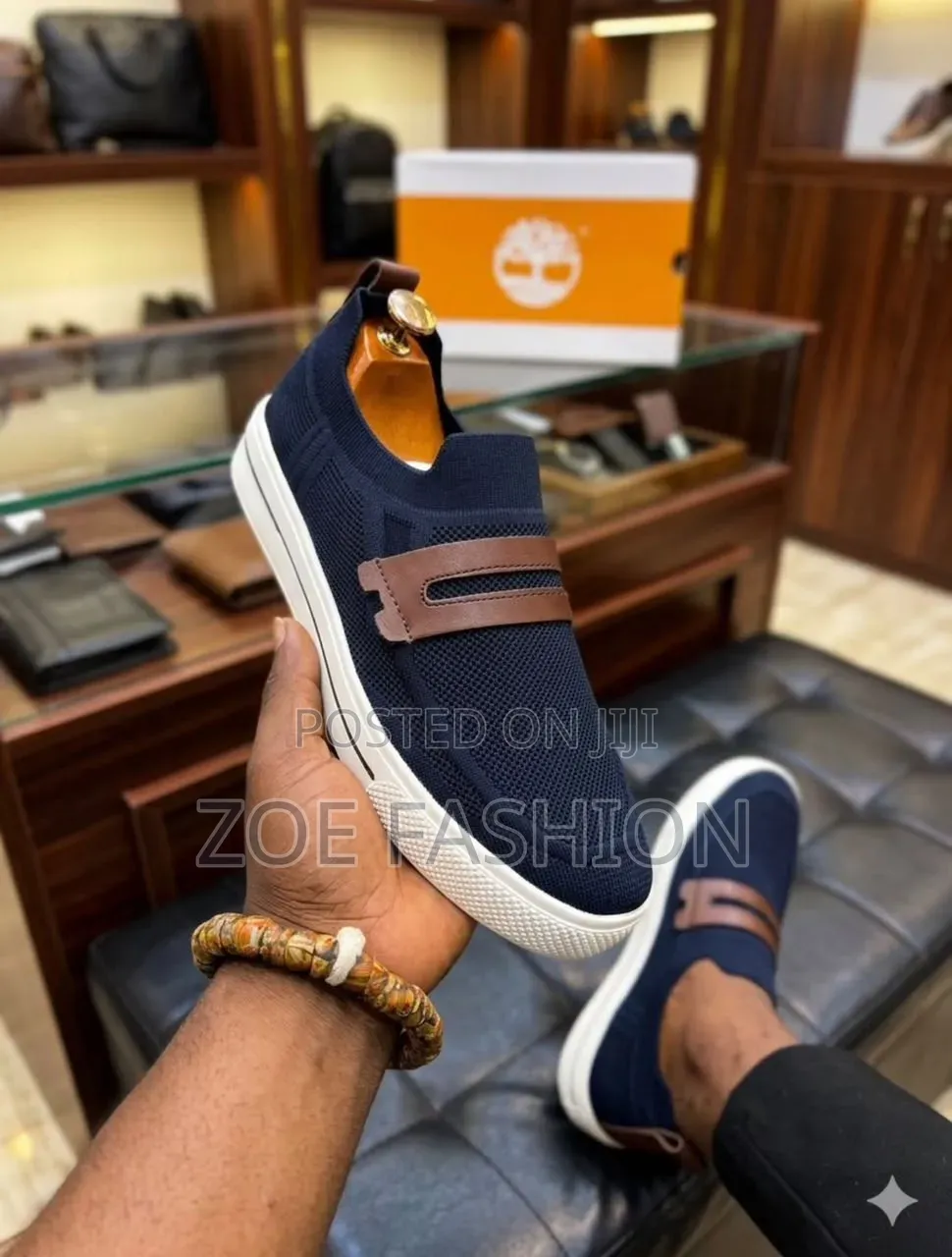 Men's Classic Sneakers