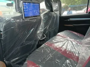 New Toyota Hilux 2025 Silver