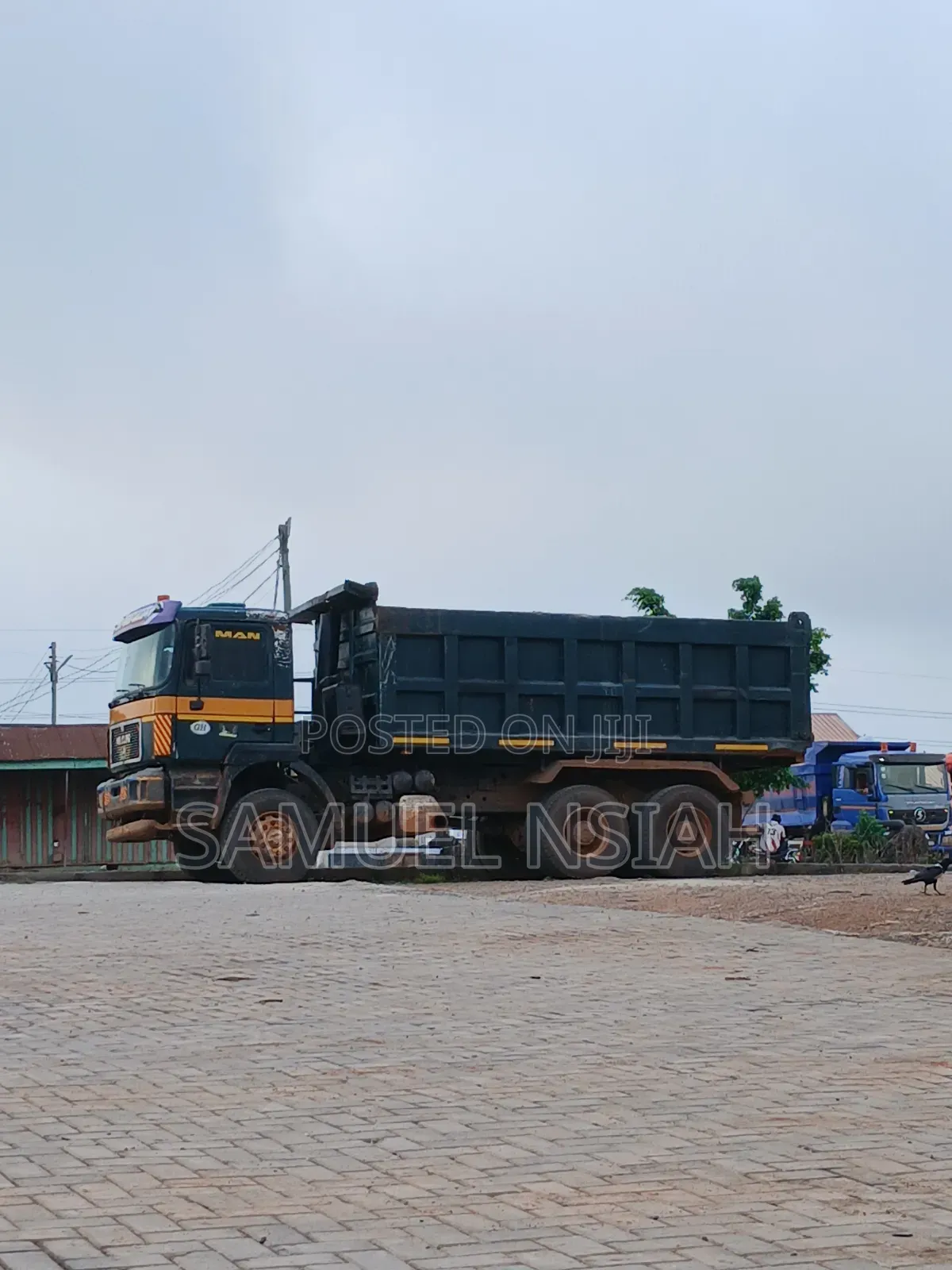 Tipper Truck