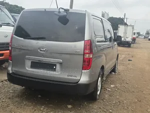 Hyundai Starex 2019 Silver