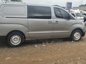 Hyundai Starex 2019 Silver