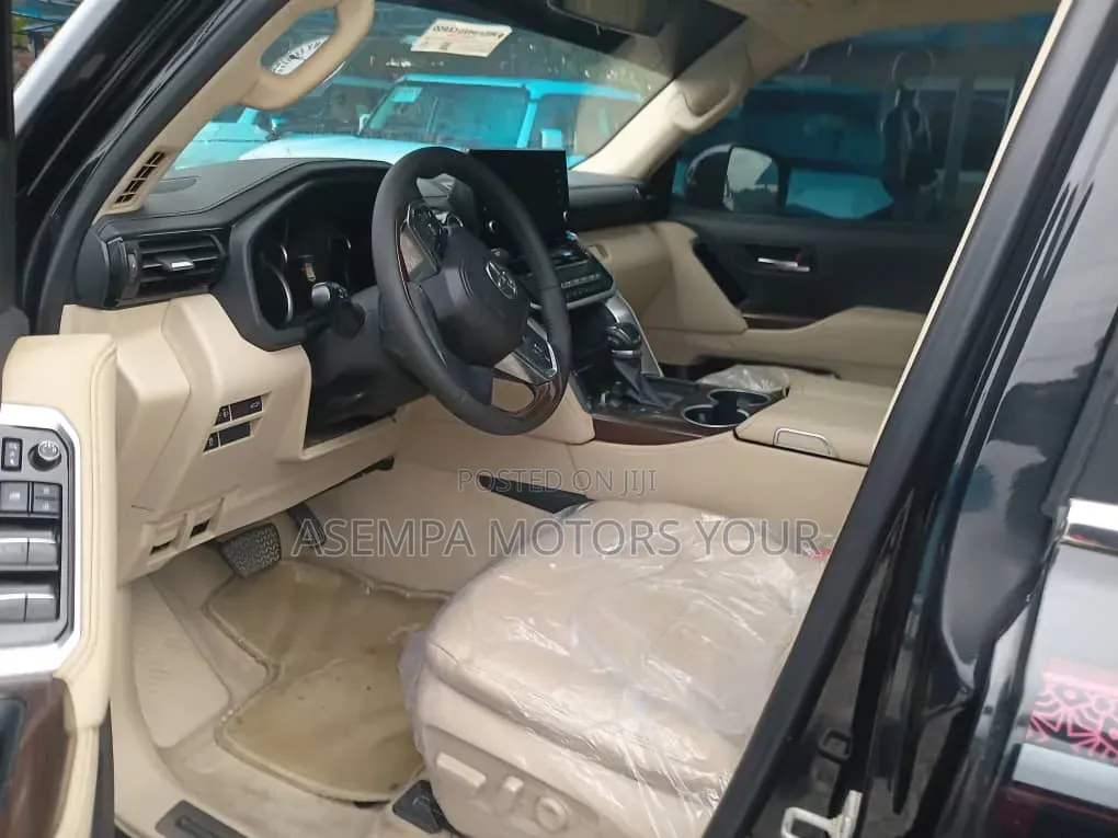 Toyota Land Cruiser 2022 Gray